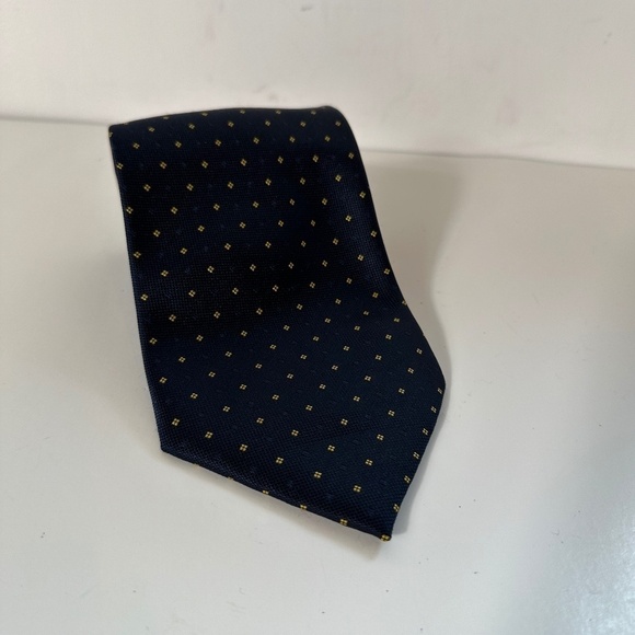 Vintage Hermes Paris Navy Yellow Mens Tie 100% Silk Hand Made - Picture 1 of 8